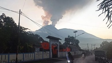 Photo of 印尼東部火山再噴發 升至最高警戒級