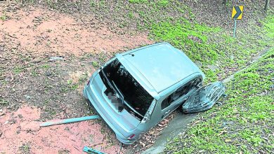 Photo of 車子失控翻落山溝 一家五口出遊1死