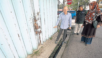 Photo of 老舊無法負荷排水量 加埔鎮大街溝塞淹水