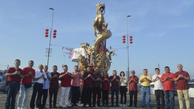 Photo of 全馬獨一無二 1486片鋁塑板組成 24呎金龍在檳城