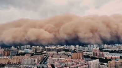 Photo of 超強沙塵暴襲新疆 天空染紅 4.2萬人受困