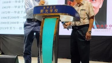 Photo of “沒詹老師我英文學不好” 丁福南返母校謝恩情