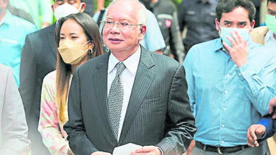 Photo of 分析員：兩派支持者立場不一 特赦納吉與否都不利安華