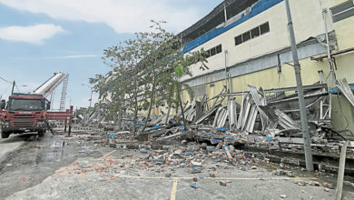 Photo of 甘榜曼銳邁汀霸市大火 燬60%建築暫停業