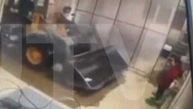 Photo of 恐怖意外！挖土機鏟斷婦人雙腿 上半身“摔進鏟斗”恐怖畫面曝光