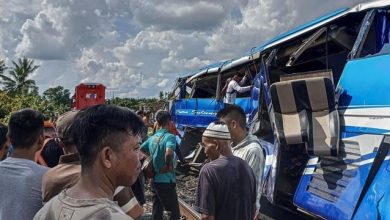 Photo of 印尼火車與巴士相撞事故 已致5死15傷