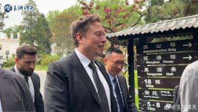 Photo of 馬斯克抵達北京 稱樂見中國電動汽車取得進展