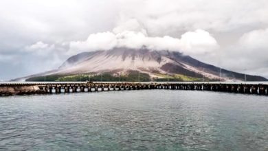 Photo of 印尼火山爆發 隆往返沙砂 馬航取消多趟航班