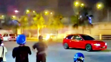 Photo of 【視頻】朝警員人群射煙花 年輕人街頭玩瘋了