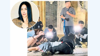 Photo of 那英慘摔倒地 節目繼續拍惹轟