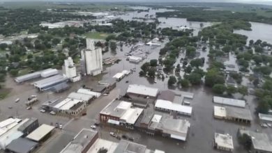 Photo of 洪水襲擊愛荷華州 小鎮泡水裡 居民急疏散
