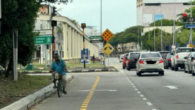 Photo of 腳車轎車共用車道 交警提醒勿佔線