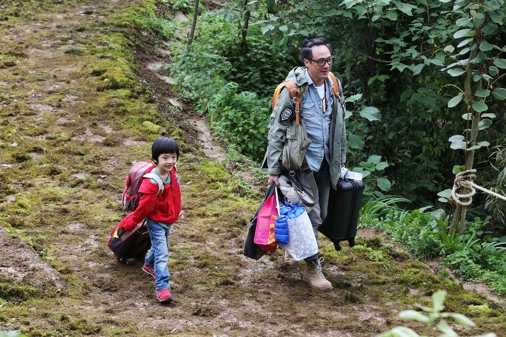吳鎮宇於2014年帶囝囝吳費曼參加內地綜藝節目《爸爸去哪兒2》，當時吳費曼只有5歲。