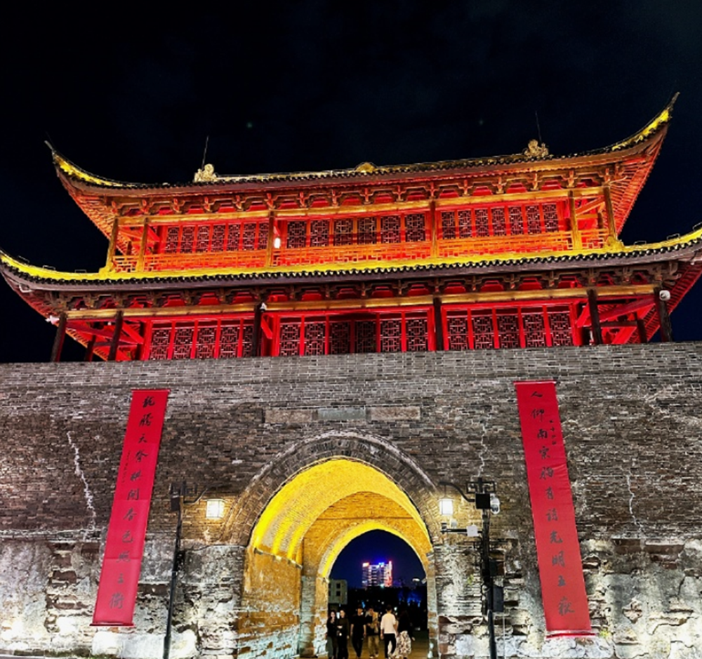 水亭門目前是衢州保存和修繕最完好的一座古城門，也是中國國家4A級旅遊景區。