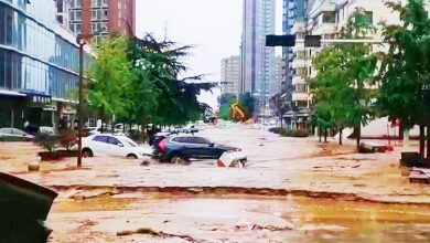 Photo of 暴雨襲中國陜西！寶雞大淹水 土石流灌入 車輛慘被沖走