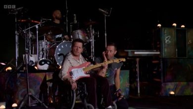 Photo of 夥Coldplay合奏經典歌 麥可霍士坐輪椅彈吉他