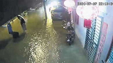 Photo of 15分鐘豪雨就水災  萬撓舊鎮後街水溝需提升