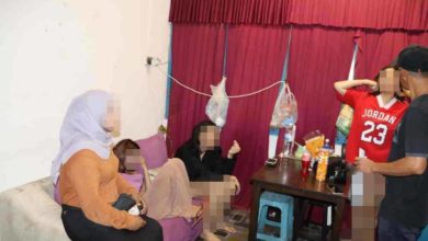 Photo of 7壯男穿性感女裝 被登宗教局逮捕