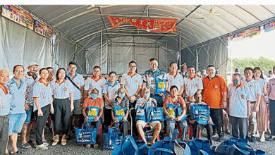Photo of 【居林新西園（大仕爺）盂蘭勝會布施貧老】黃佳禎：服務中心下月講座 官員講解宗教團體產權
