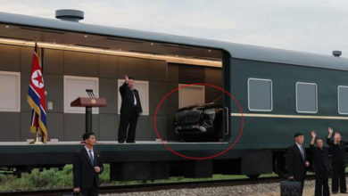 Photo of 金正恩水災現場安撫災民  新款豪華車意外曝光