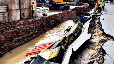 Photo of 疑雨水侵蝕工地地底泥土 米都店屋區道路塌陷