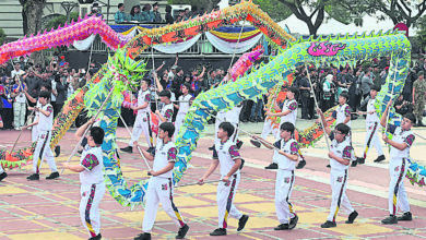 Photo of 首播中文歌 舞獅又舞龍 今年國慶 我們不一樣