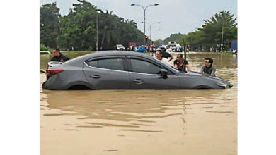 Photo of 沙亞南巴生低窪地 暴雨淹水車子拋錨