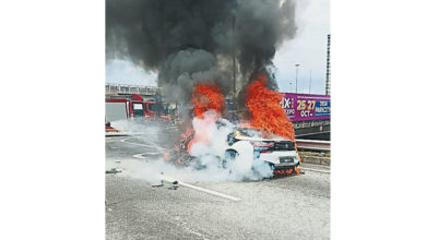 Photo of 寶馬大道起火 車毀人沒事