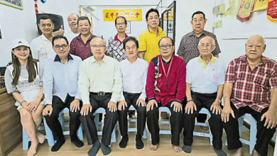 Photo of 威省北海江夏堂黃氏宗祠 訪威中黃氏宗親會交流