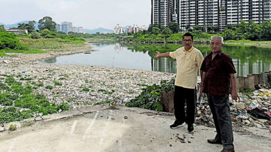 Photo of 余保憑：影響排水 甲洞防洪池垃圾多