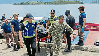 Photo of 疑船艇撞浮木翻沉 3軍人獲救1溺死