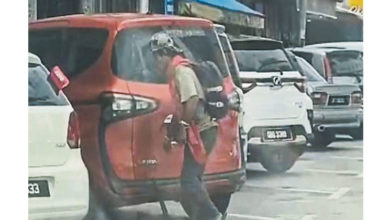 Photo of 折斷數車後鏡雨刷 25歲外籍男被捕助查