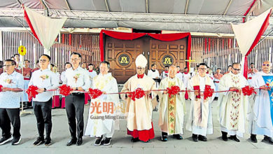 Photo of 峇冬丁宜聖母聖名堂新堂祝聖禮 李凱倫：供眾人溫馨空間