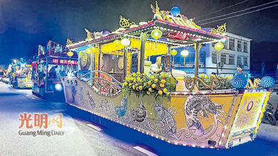 Photo of 北海新路斗母宮首辦遊行 18神廟16花車參與