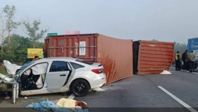 Photo of 又一宗貨櫃羅里翻覆 車內傳出求救聲
