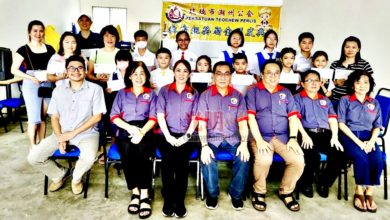 Photo of 玻潮州公会颁奖励金 2670元拨43会员子女