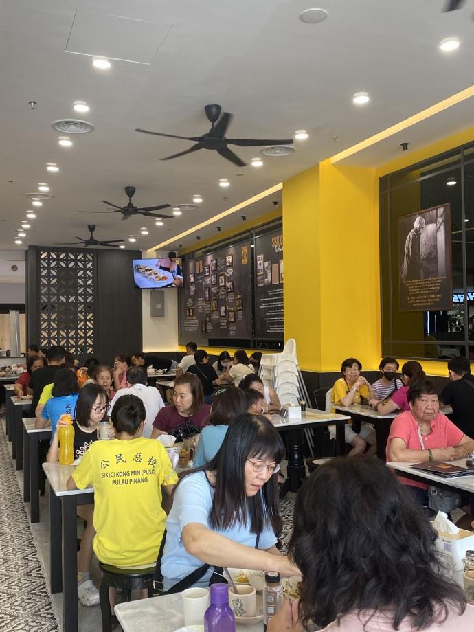 配合新開張提供為期2天全場高達20％餐飲消費折扣，吸引眾多咖啡愛好者前來體驗市。