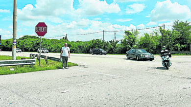 Photo of 怡紅大道路段路口 255居民挺建分界堤