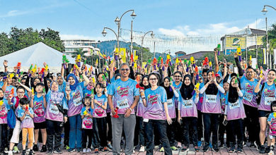 Photo of 霹職能治療師協會歡樂跑 500人邊跑邊玩水
