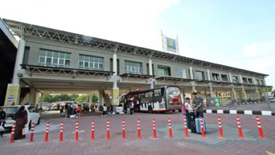 Photo of 用巴士插座為手機充電 18歲少年觸電死 巴士公司地址是住宅單位