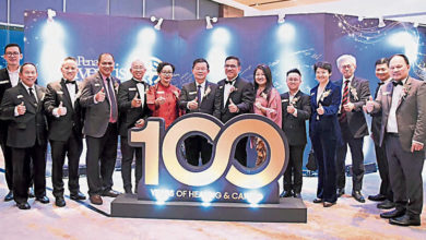 Photo of 【槟安医院100周年庆晚宴】曹观友：表现佳获国际殊荣 槟安医院具世界级水准