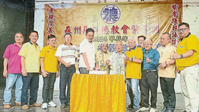 Photo of 马口紫康阁体恤老人早睡 敬老宴晚上9时结束