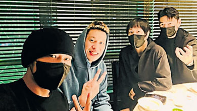 Photo of 周杰伦PO阿信素颜合照 歌迷惊呼“认不出”