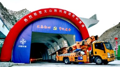 Photo of 世界最长高速路隧道 天山胜利隧道顺利贯通
