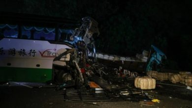 Photo of 南北大道死亡车祸 闻双亲离世 幸存兄妹崩溃大哭