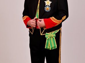 Photo of 企业慈善家 Dato Sri (DR) Chong Chin Fung拿督斯里张赈琮博士 荣获马来西亚拿督基金会荣誉认证