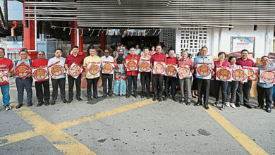 Photo of 芙蓉猪肉大平卖 民众4.30am就排队