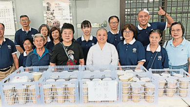 Photo of 柔府善导精舍 腊八粥派学校老人院