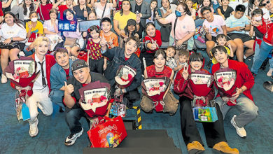 Photo of 铁人帮 朱主爱会歌迷 唱新年歌气氛热闹沸腾