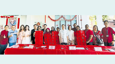 Photo of 中国驻槟领事馆  6智能设备捐华联独中